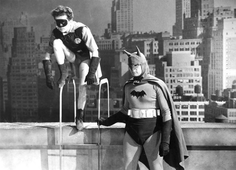 Batman rolünde Lewis Wilson (1943)