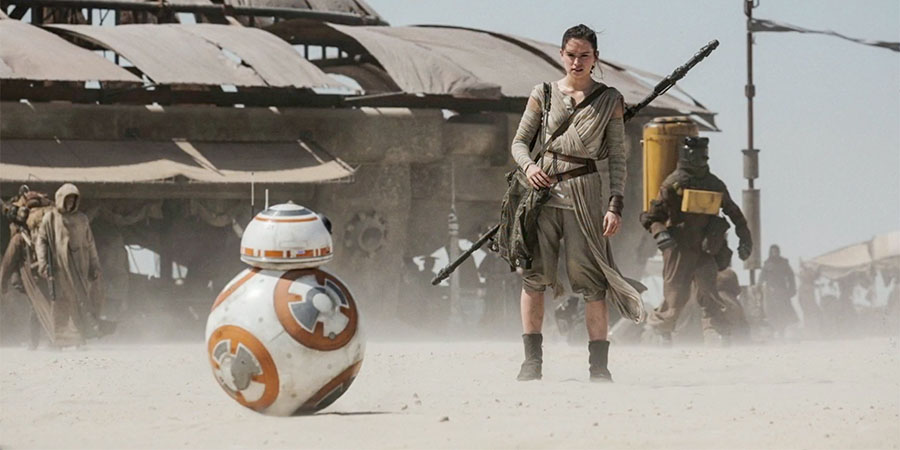 Jakku gezegeninde, Rey’in bulduğu hurdaları yiyecekle takas etmek için gittiği yerleşim yerinin adı nedir?