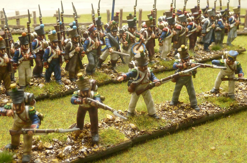 Skirmisher kuralına sahip birimler genelde bu şekilde "Line Infantry" birimlerinin önünde ilerleyerek onlara perdeleme yapar.