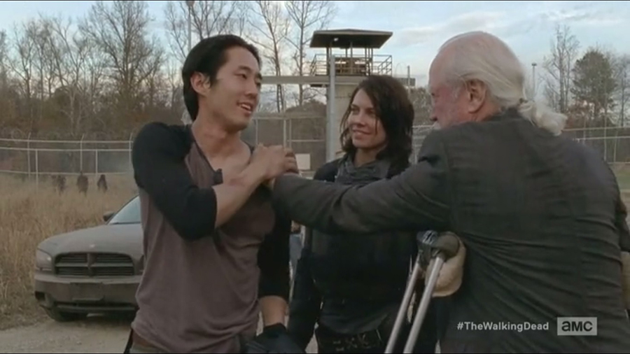 a-hershel-greets-glenn-and-maggie-as-they-arrive-back-at-the-prison